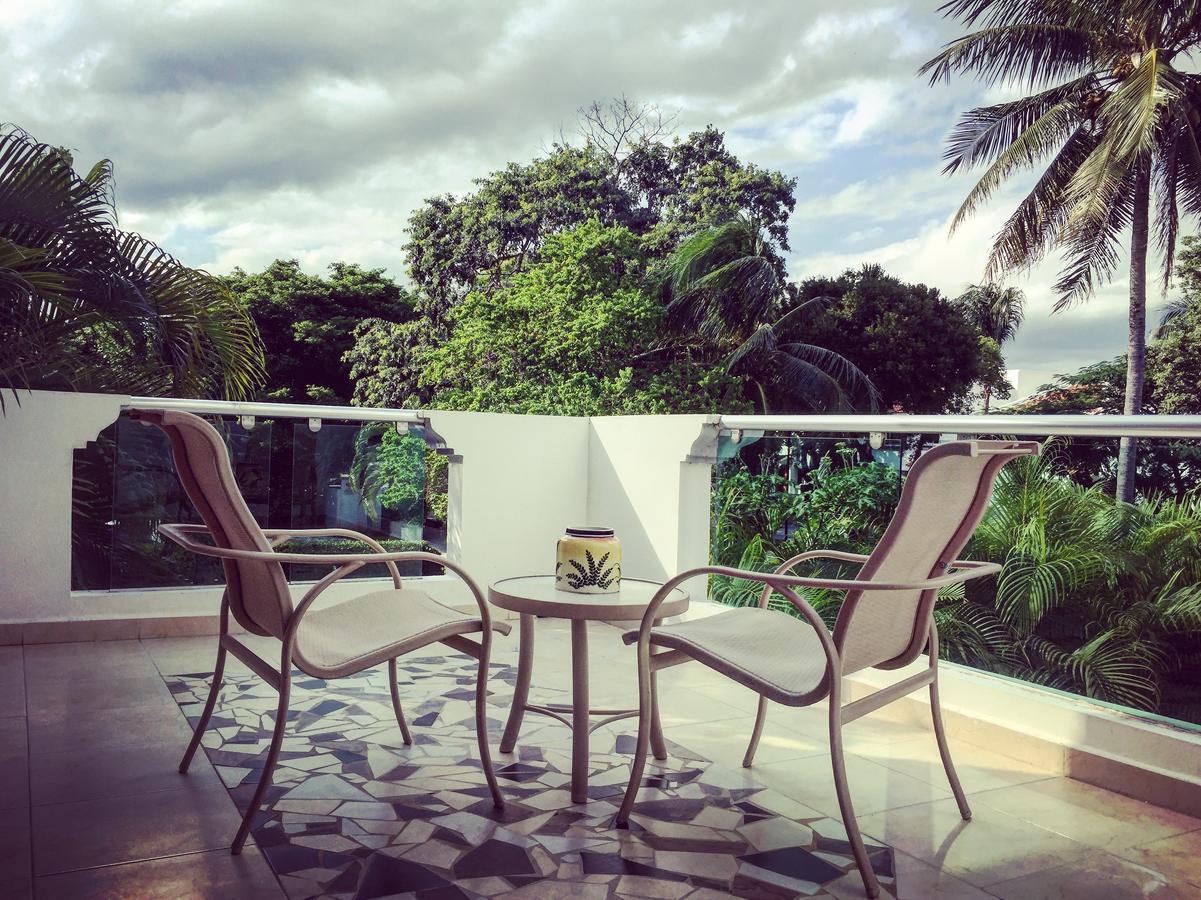 Esquina De La Felicidad De Playacar Bed & Breakfast Playa del Carmen Bagian luar foto